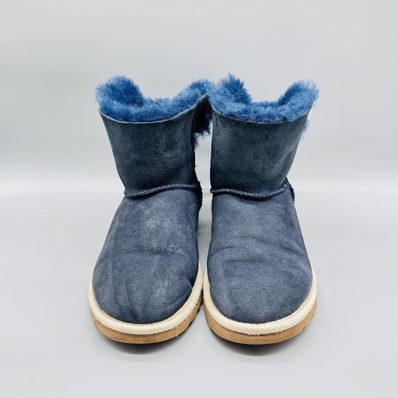UGG Boots Womens 6 Blue Suede Sheepskin Fur Lined Ankle Australia - Picture 3 of 12
